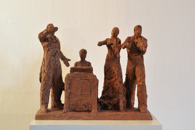 Kær familie i terracotta. Stentøj
